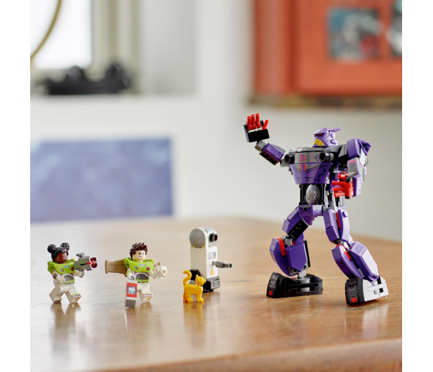 LEGO Disney 76831 Starcie z Zurgiem - 1037679 - zdjęcie 5